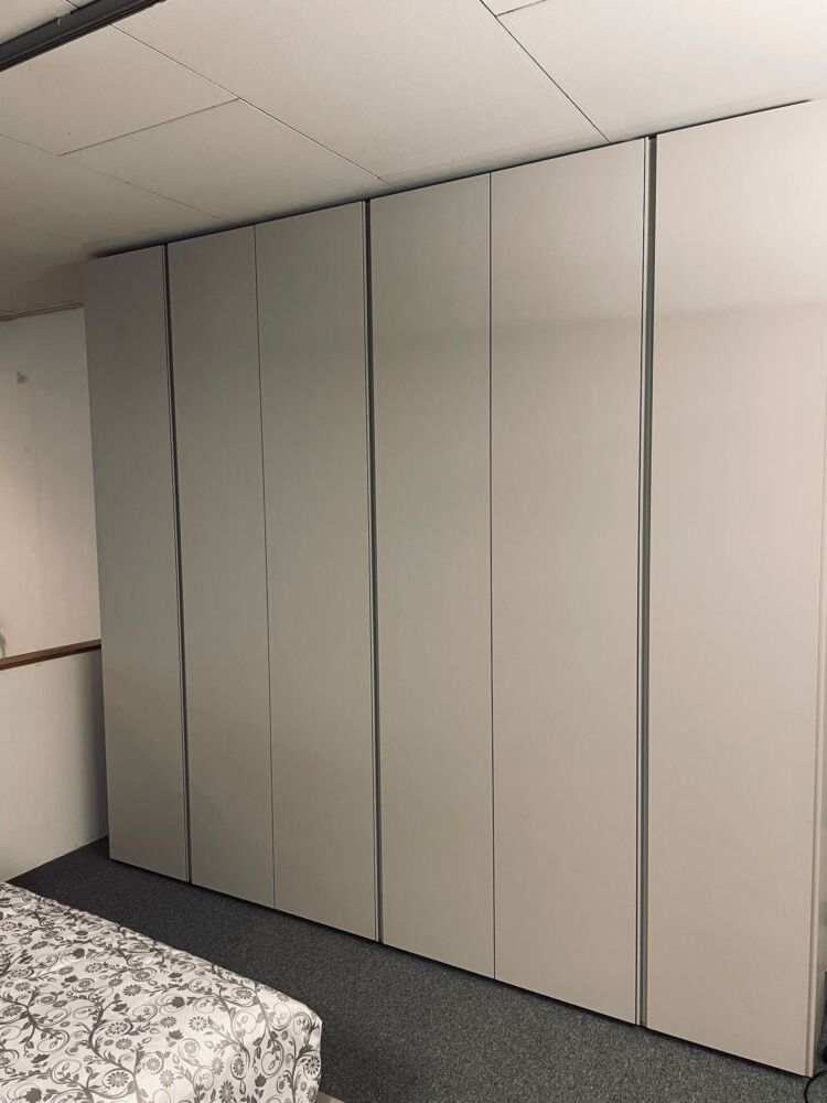 Armadio Mod. Gola – TOMASELLA